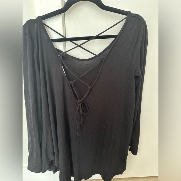 Black Flowy Top - Picture 2 of 5